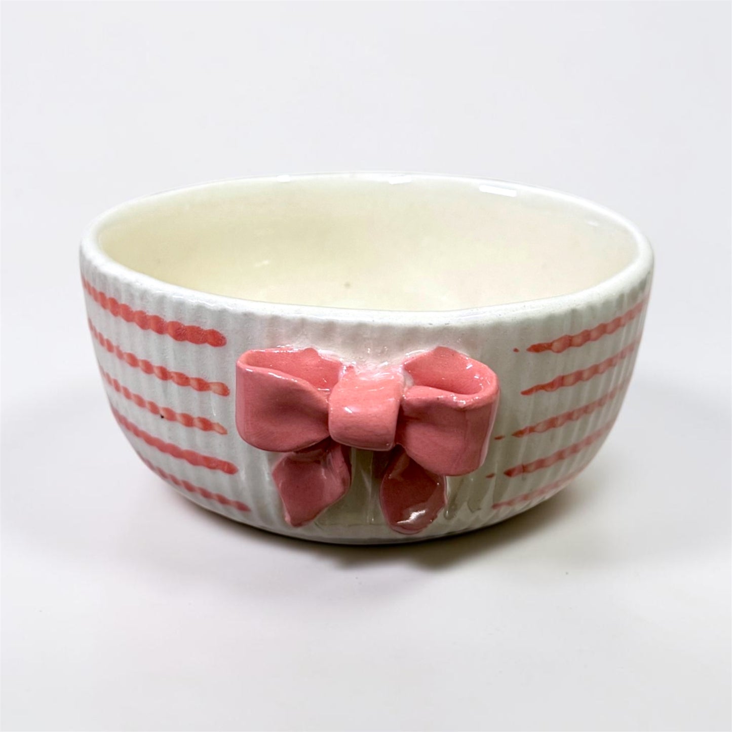 Blush Bow Bowl Textured (1 Piece)