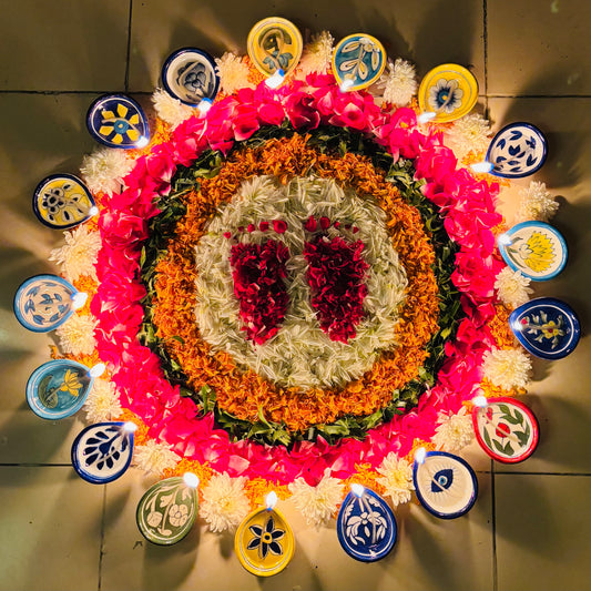 18 Pcs Blue Pottery Diya (Assorted)